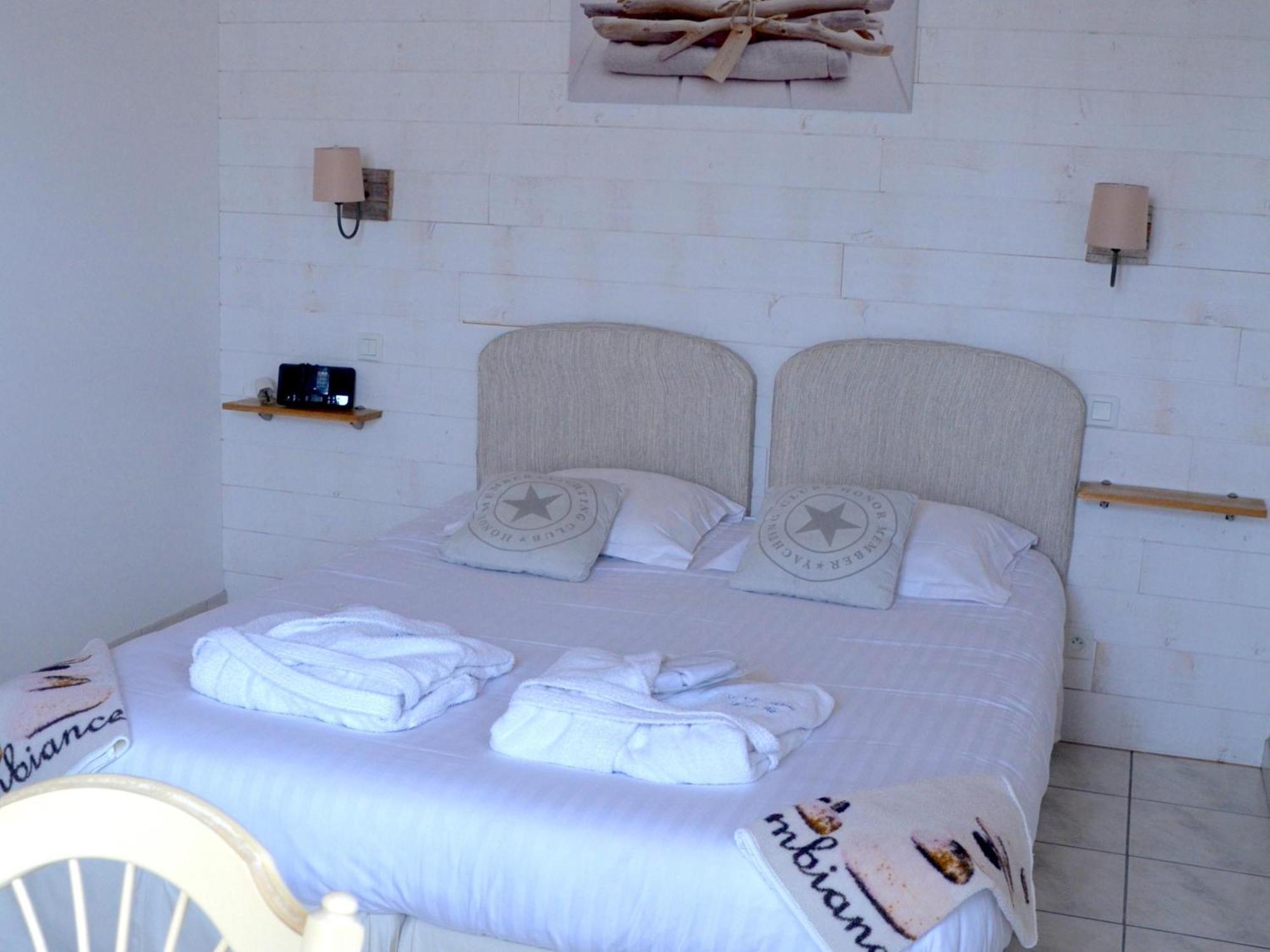 Locations De Vacances Le Clos Rhea Saint-Martin-de-Ré Стая снимка
